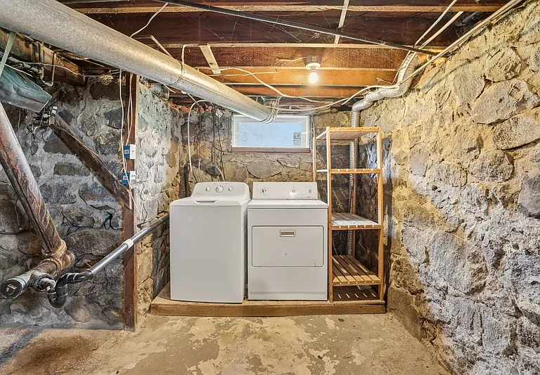 1011 E Augusta Ave — Photo 25