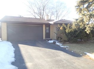 634 Nelson Ln, Des Plaines, IL