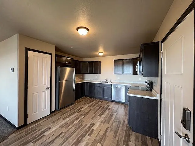 827 Tower Rd #104 — Photo 3