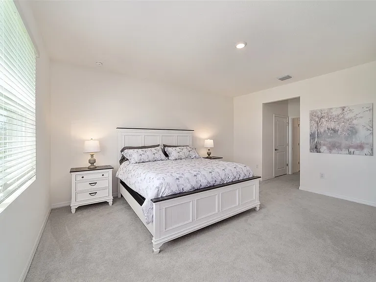 5252 NW 46th Lane Rd — Photo 10