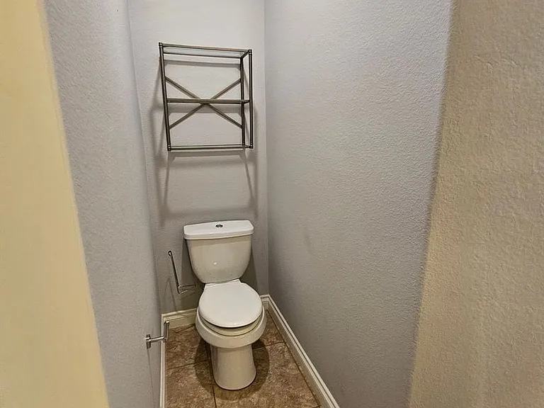 18187 Kodiak Bear Ct — Photo 24