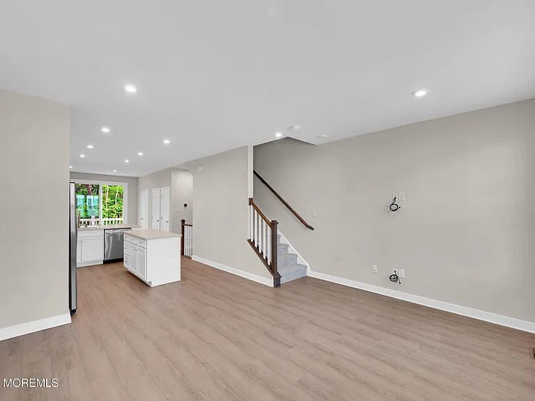 9 Halifax Rd — Photo 15
