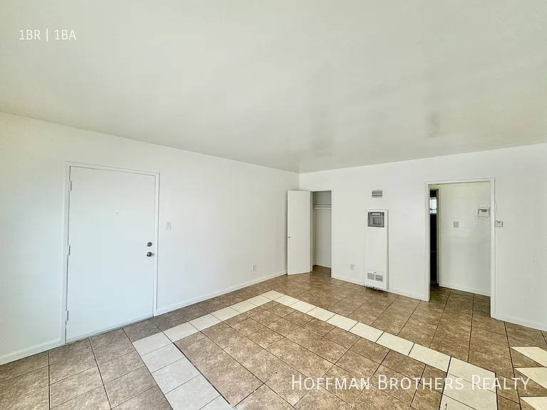 214 E Hazel St #2 — Photo 7