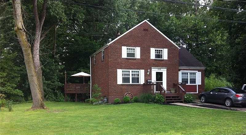 1st image of 208 S Margery Dr