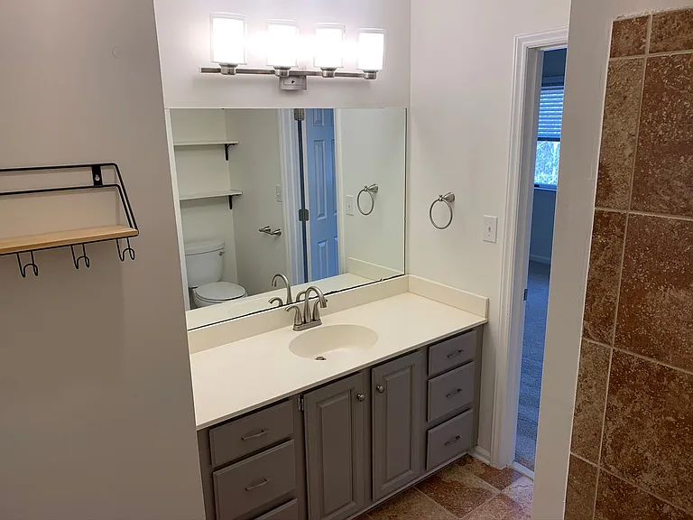 120 Mallard Ct — Photo 16