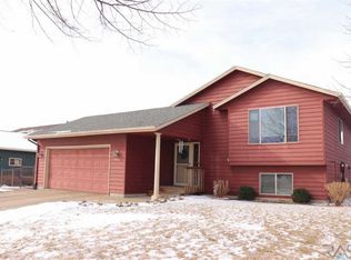 4705 S Plateau Trl, Sioux Falls, SD 57106