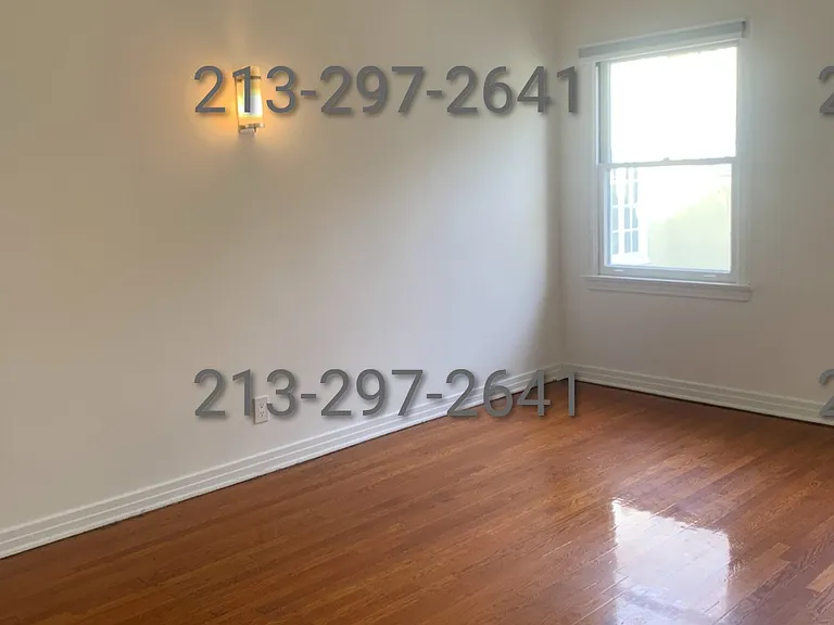 324 S Cochran Ave #8 — Photo 9