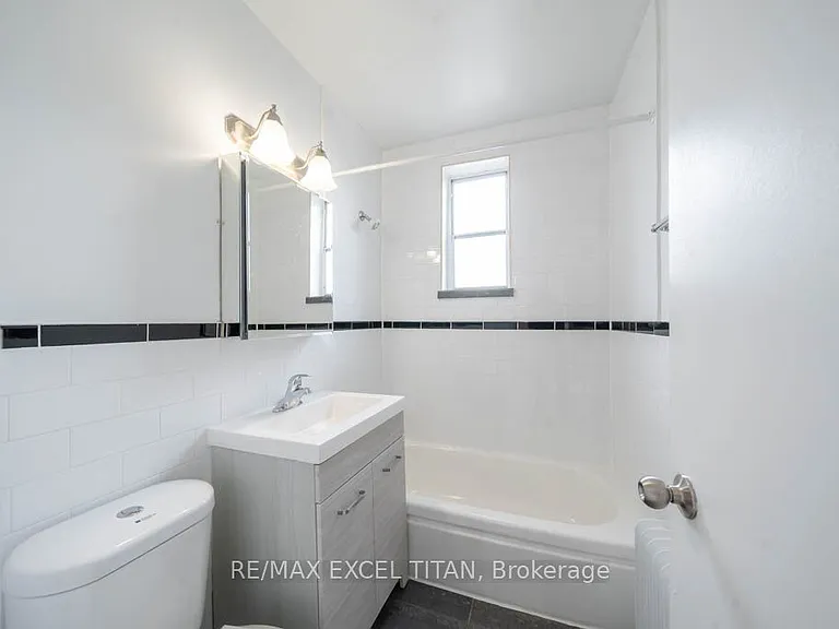 2895 Bathurst St #111 — Photo 7