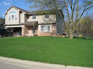 2198 Hillwood Dr, Davison, MI 48423
