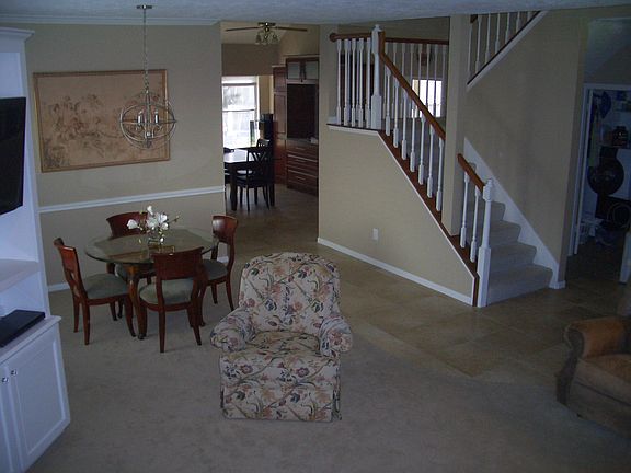 3rd image of 1034 Chesterwood Dr