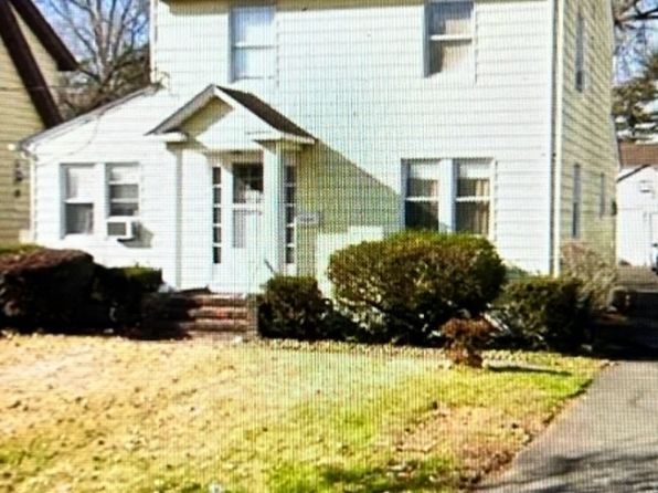 1290 Beaumont Ave Teaneck NJ 07666 Zillow