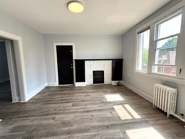 128 Carrick Ave — Photo 3