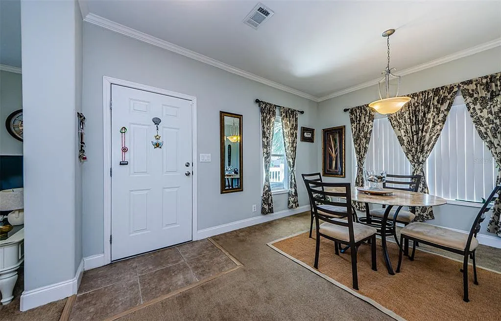 3 bed, 2.5 bath, 2295 sqft, $3,250 — Photo 4