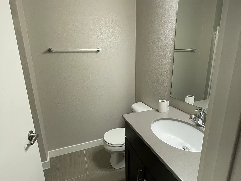 221 E 5th St #305 — Photo 15