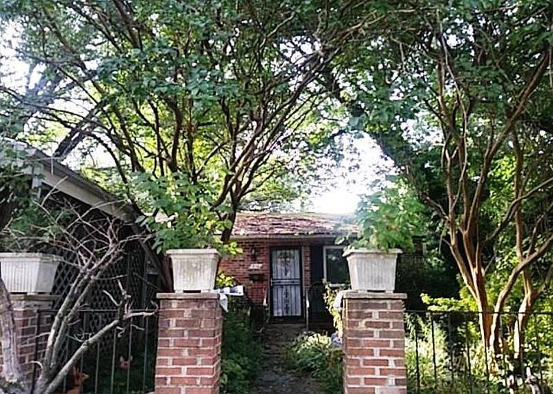 2nd image of 516 Clovis Ave