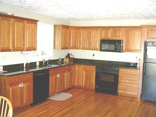 Eat In Kitchen