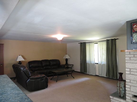 4th image of 1126 Buena Vista Ave