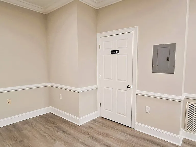 3201 Yorktown Ave #103 — Photo 10