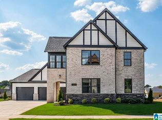 300 Lenoir Pl, Alabaster, AL 35007
