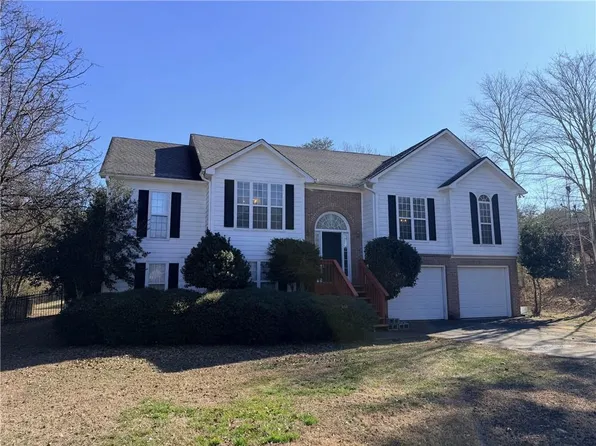 59 Indian Hills Dr, Rydal, GA 30171
