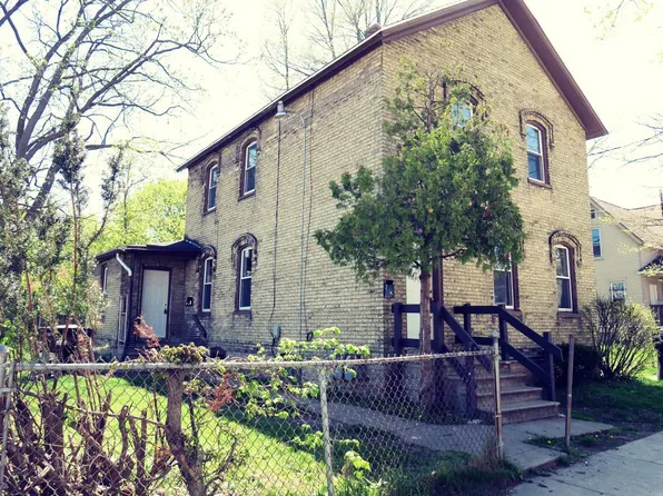 1107 St Patrick STREET, Racine, WI 53404