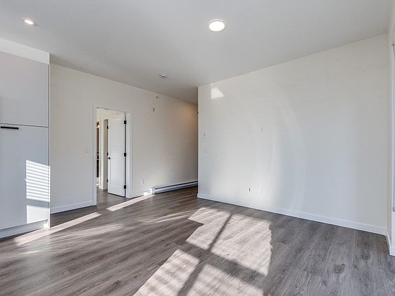 5th image of 33920 Best Ave #311