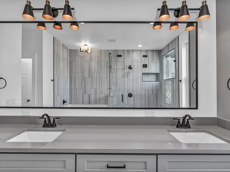 1006 E Marble St — Photo 10
