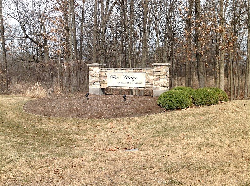 1st image of 8 Golf Crest Dr