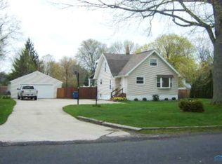 3451 McGregor Ln, Toledo, OH 43623