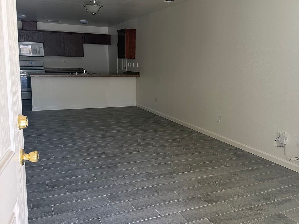 1st image of 619 W Glaze Ave APT C