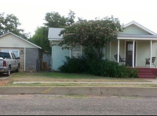 309 W 4th St, Crane, TX 79731