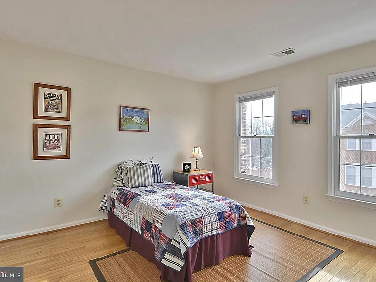 1809 Fawncrest Ct — Photo 14