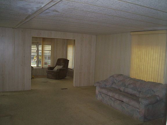Living Rm