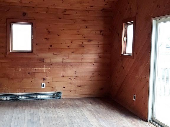 5th image of 16 Pine St