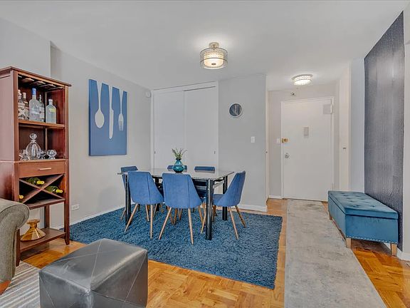 4th image of 125-10 Queens Blvd #520