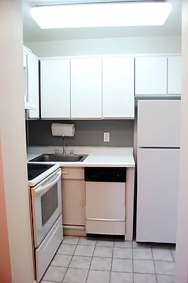Rented by City Connections Realty | media 5