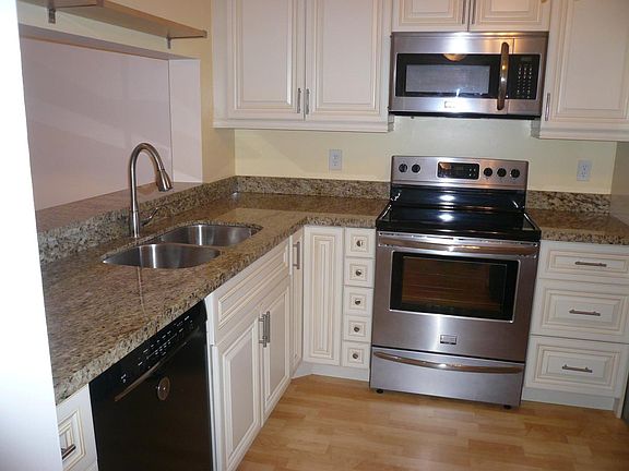 kitchen, granite countertops