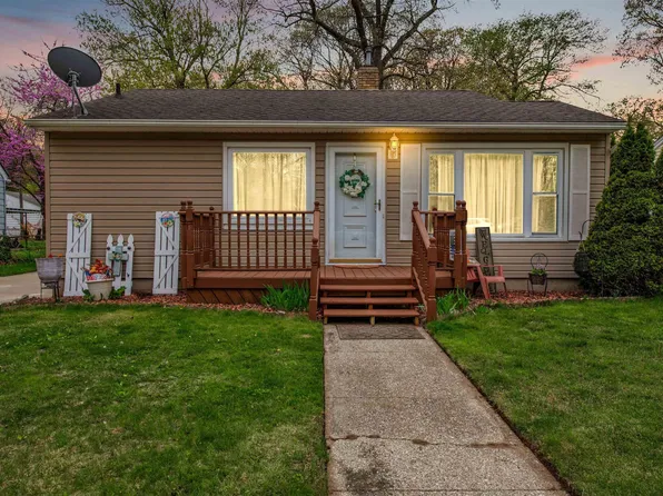 3313 Pine Grove Ave, Port Huron, MI 48060