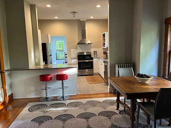 kitchen / dining