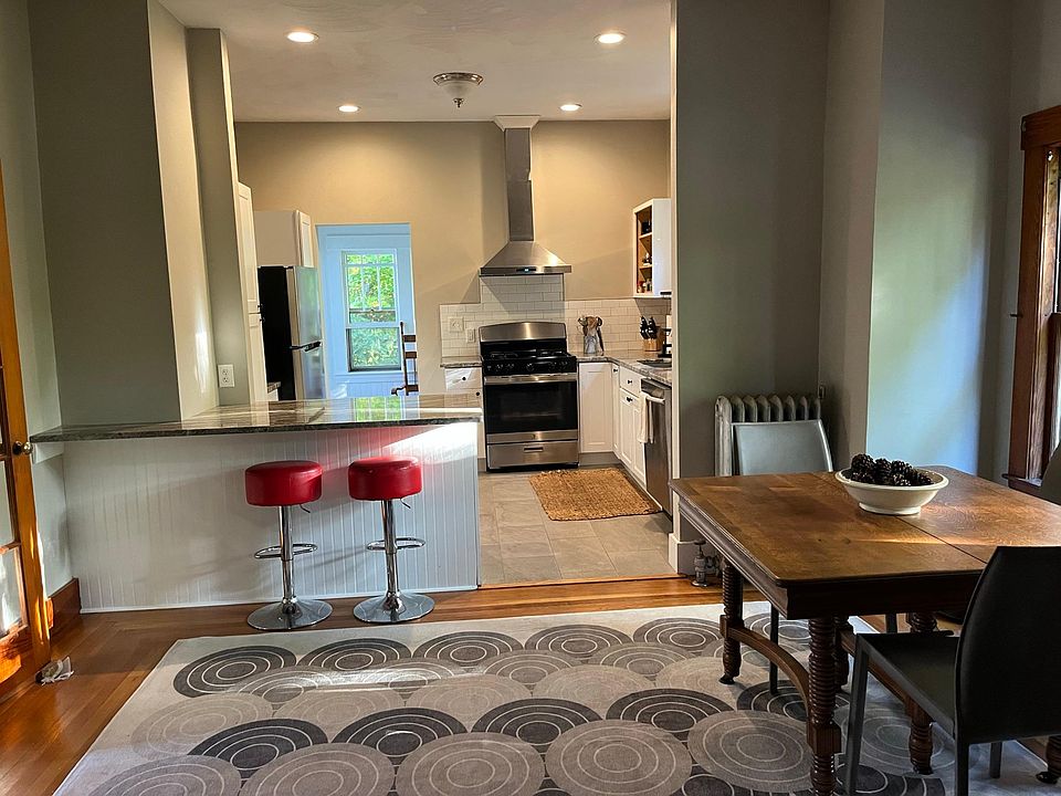 kitchen / dining