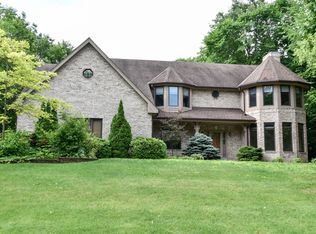 12055 W Whitaker Ave, Greenfield, WI 53228