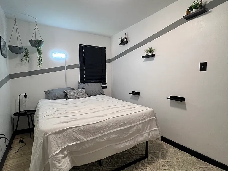 719 Washington Pl — Photo 15