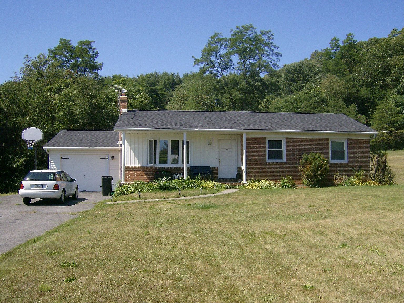 182 Nancy Dr, Thompsontown, PA 17094 Zillow