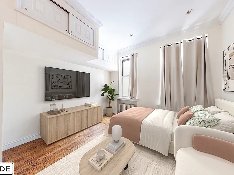 1570 2nd Ave #1D — Photo 2