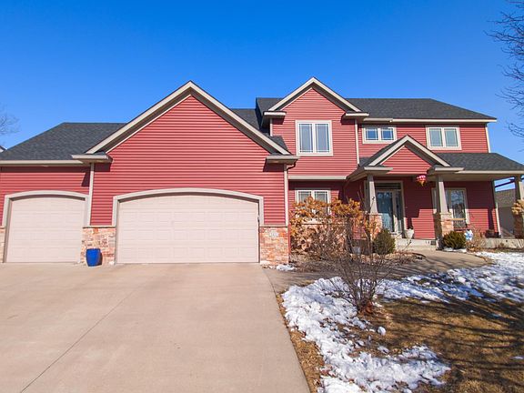 2nd image of 3411 Tralee Ln NE