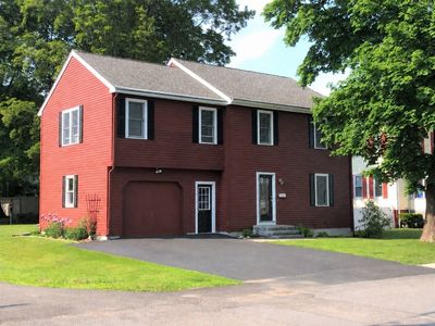 21 Chester St, Amesbury, MA, 01913