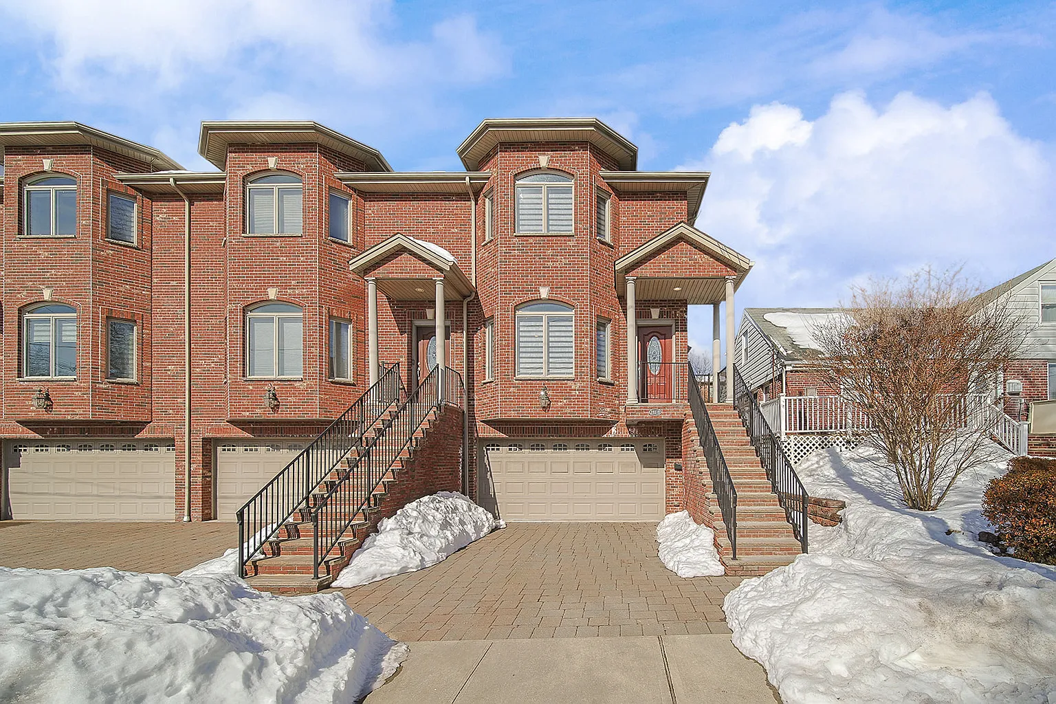 281D 13th St APT D photo 1