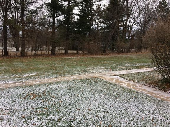 2nd image of 285 Ivy Hill Ln
