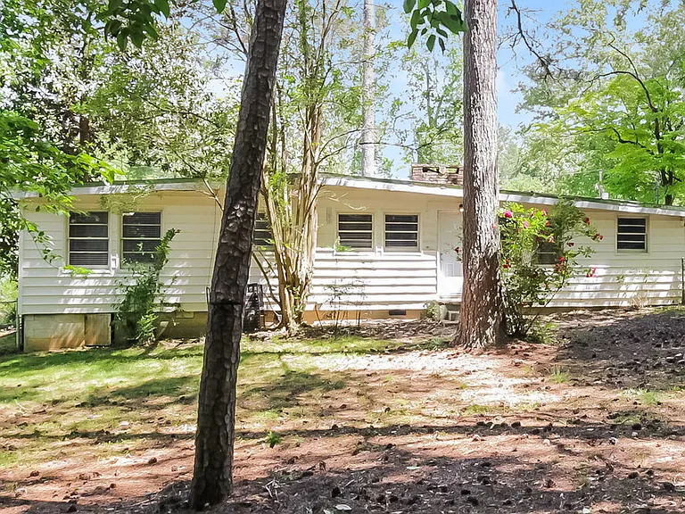 379 Hilltop Circle Ext SW — Photo 16