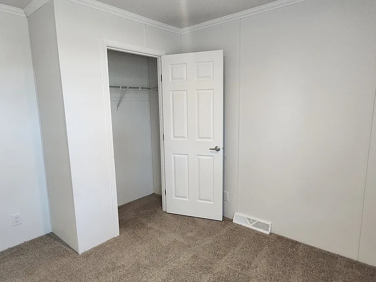 5425 Valley Dr #34 — Photo 9